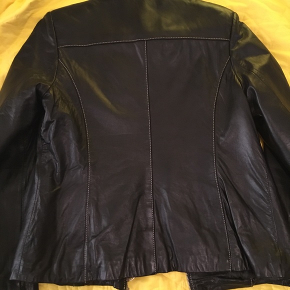 Leather jacket - Picture 3 of 4